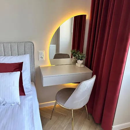 Apartment Nowy!!! Aleja Slaw Apartament W Roosevelta Residence Przy Off Piotrkowska, Klimatyzacja, Wejscie Na Kod, Wifi, Fv *